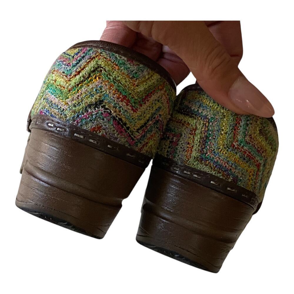 Sanita Clogs Womens Colorful Zig Leather Slip-Ons Size EU 35 US4 Nurse Shoes - Picture 7 of 11